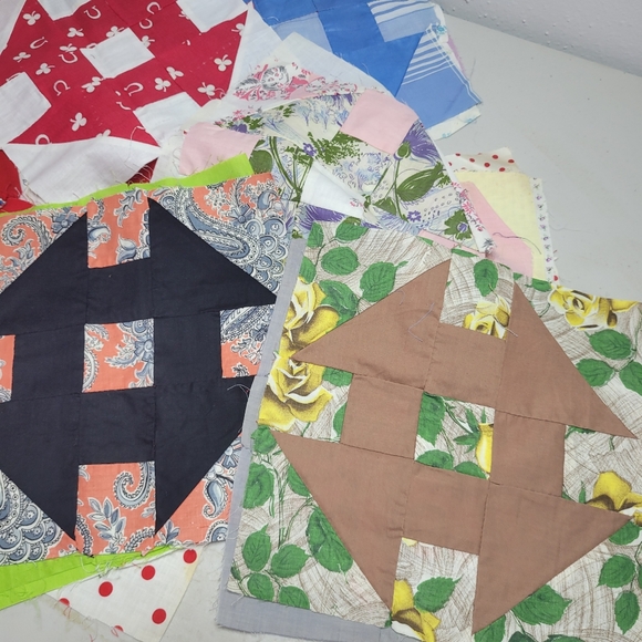 Beautiful quilting blocks vintage fabric 10" x 10" lot of 21 blocks - Picture 8 of 11